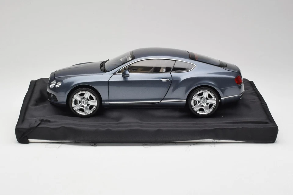 BL835 Bentley Continental GT Thunder Grey Minichamps 1/18 - Immagine 4 di 4