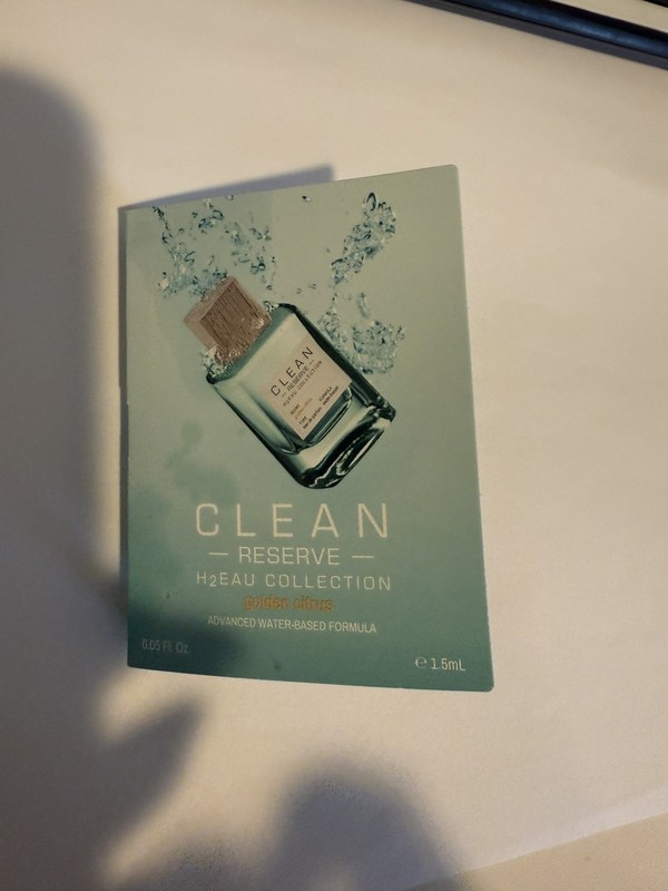 NEW CLEAN RESERVE H2EAUCOLLECTION Golden Citrus Eau de Parfum 1.5 ml Sample