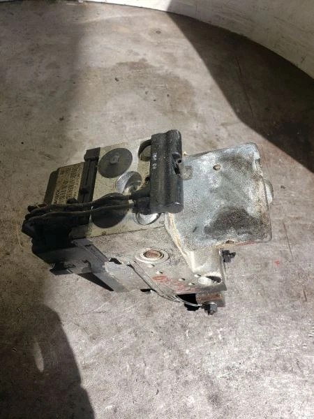 Conjunto de peça de freio antibloqueio FWD compatível com 96-98 AUDI A4 1090146 - Imagem 4 de 4