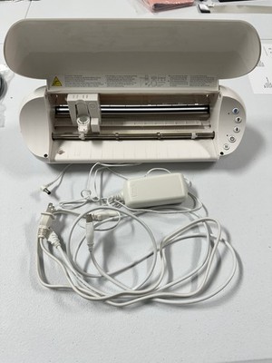 Silhouette America Portrait 2 Vinyl Cutting Machine - White - Used and working!