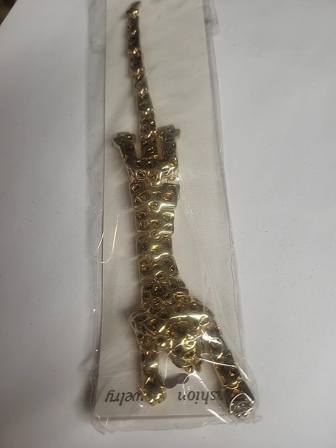 NEW Leopard Cat Over the Shoulder Brooch Pin Gold Tone Costume SEALED ORIGINAL