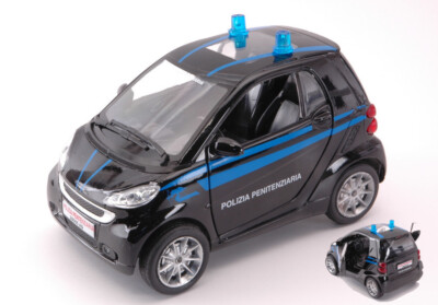 Smart Fortwo Polizei Gefängnisbehörden 1:24 Modell New Ray