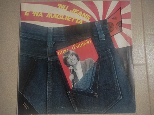 lp 33giri- Nino D'Angelo – 'Nu Jeans E 'Na Maglietta + poster - quello in foto