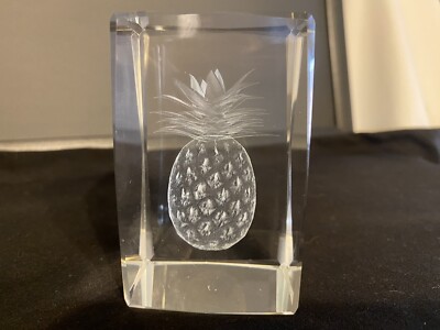 Unique 3D Pineapple Glass Paperweight/Conversation/Sculpture Piece-2x2x3
