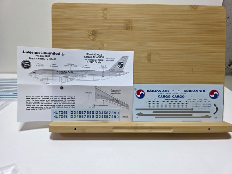 Liveries Unlimited 1/200 Korean Air KAL Airbus A300B A300 Model Airplane Decals