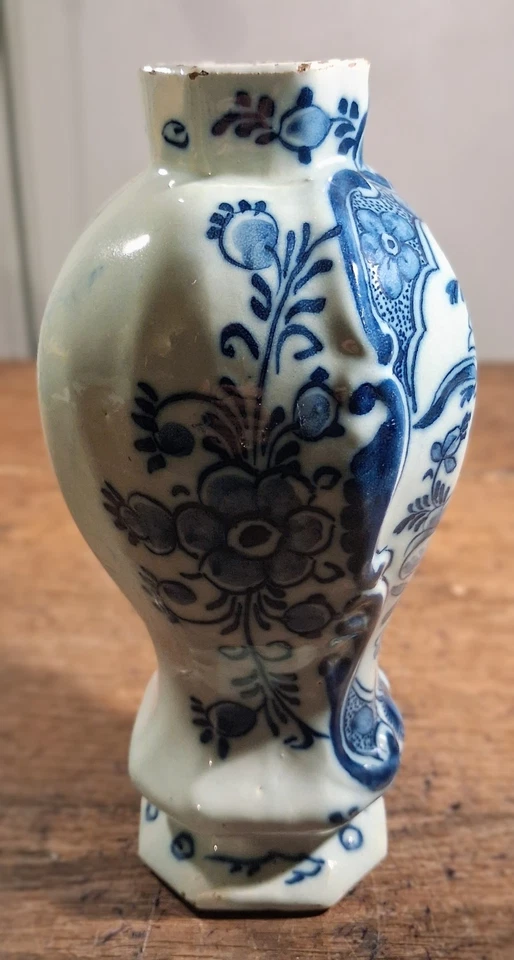 VASE EN FAÏENCE DE DELFT SIGNE LPK ( De lampetkan) XVIIIème ou XIXème siècle? - Photo 2/4