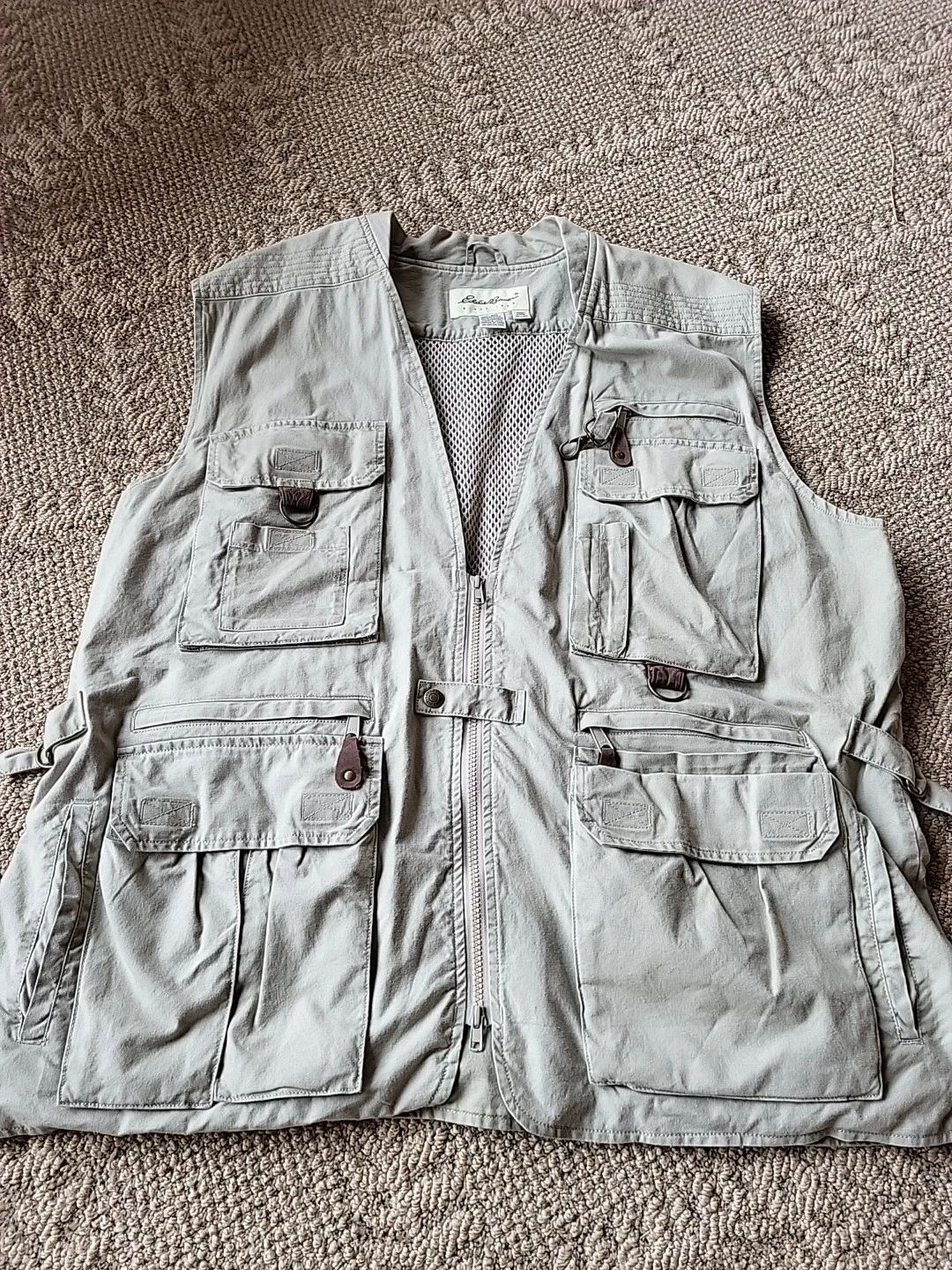 Eddie Bauer Safari Canvas Hunting Fishing Vest XL Beige Khaki Zip Vent Pockets