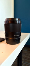 Sony FE 35mm f/1.8 Full Frame E-Mount Lens w/ Auto & Manual Focus