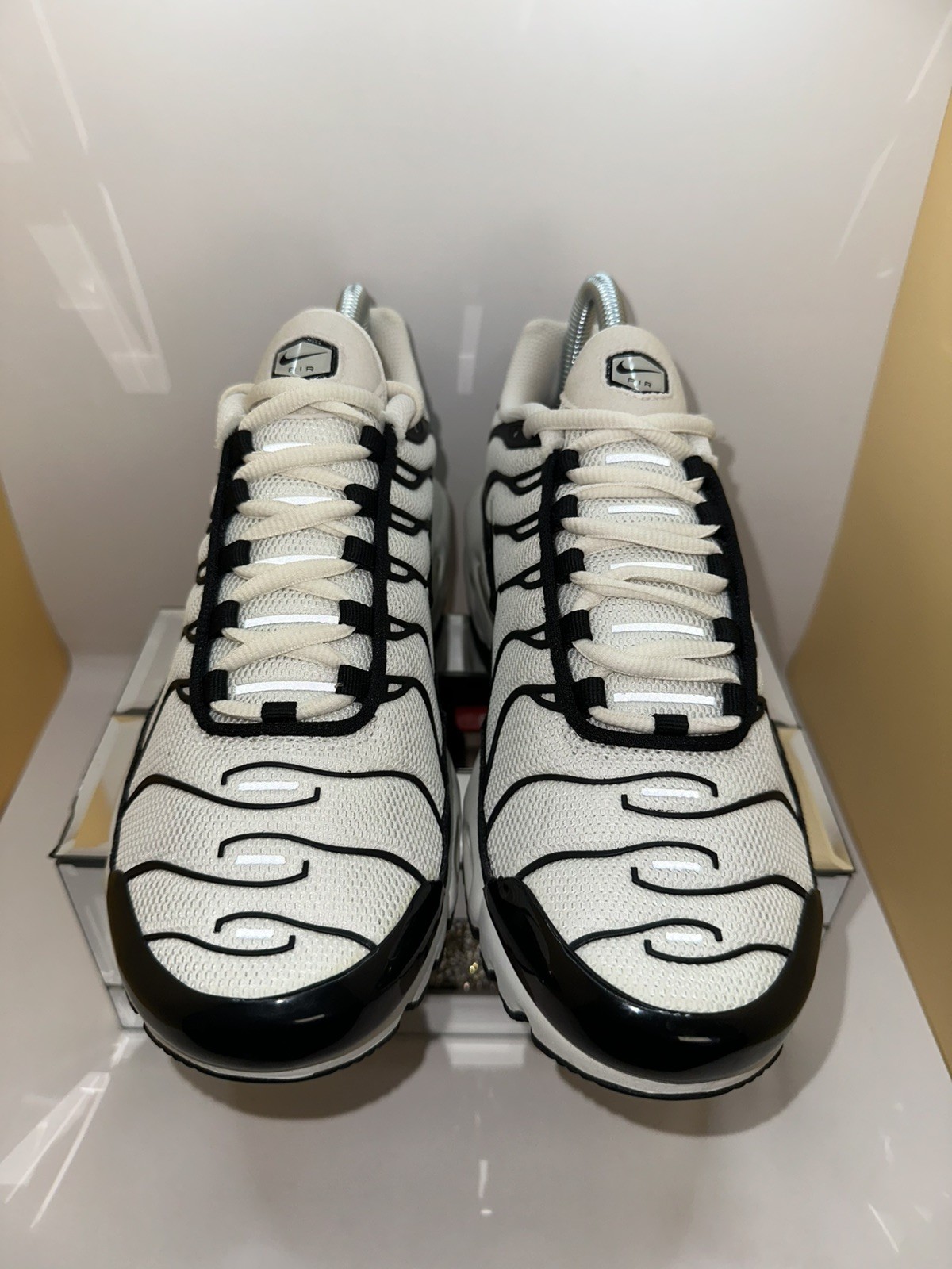 Nike Air Max Plus Panda UK Size 6 / EU 40 RRP £175 FV6264-001 image 3