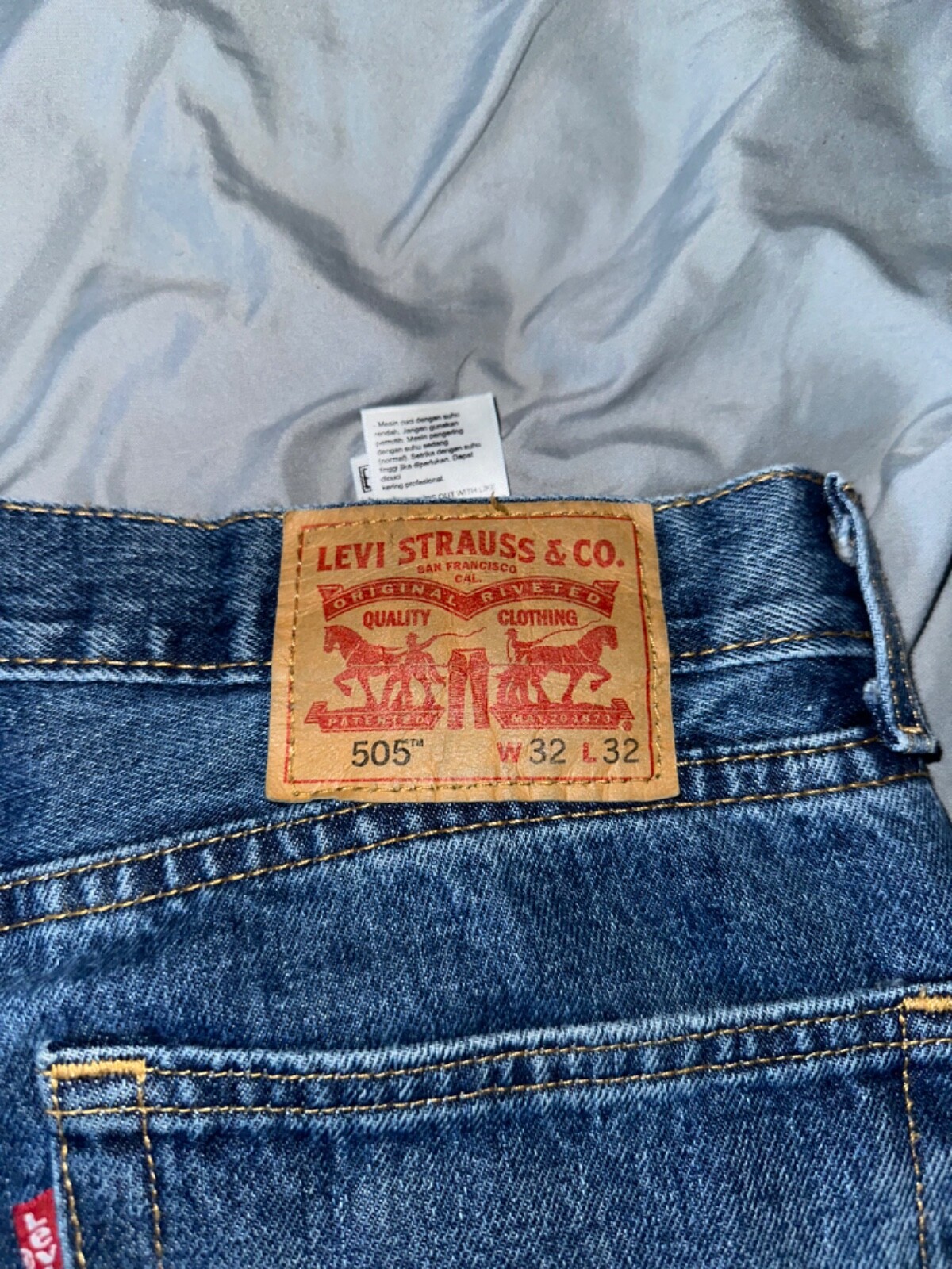 levis 505 - image 3
