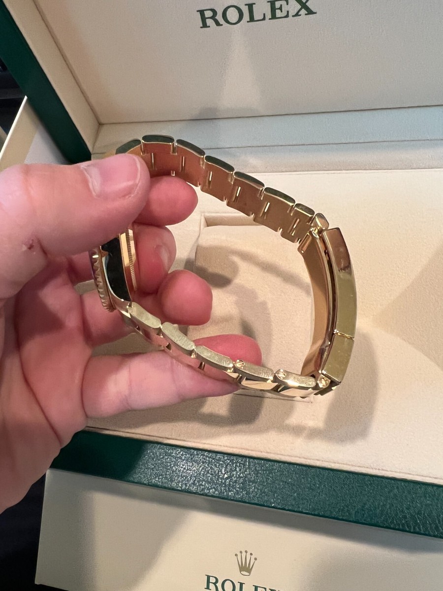 ROLEX 18K GOLD CERAMIC 41MM SUBMARINER 126618 Oyster Perpetual