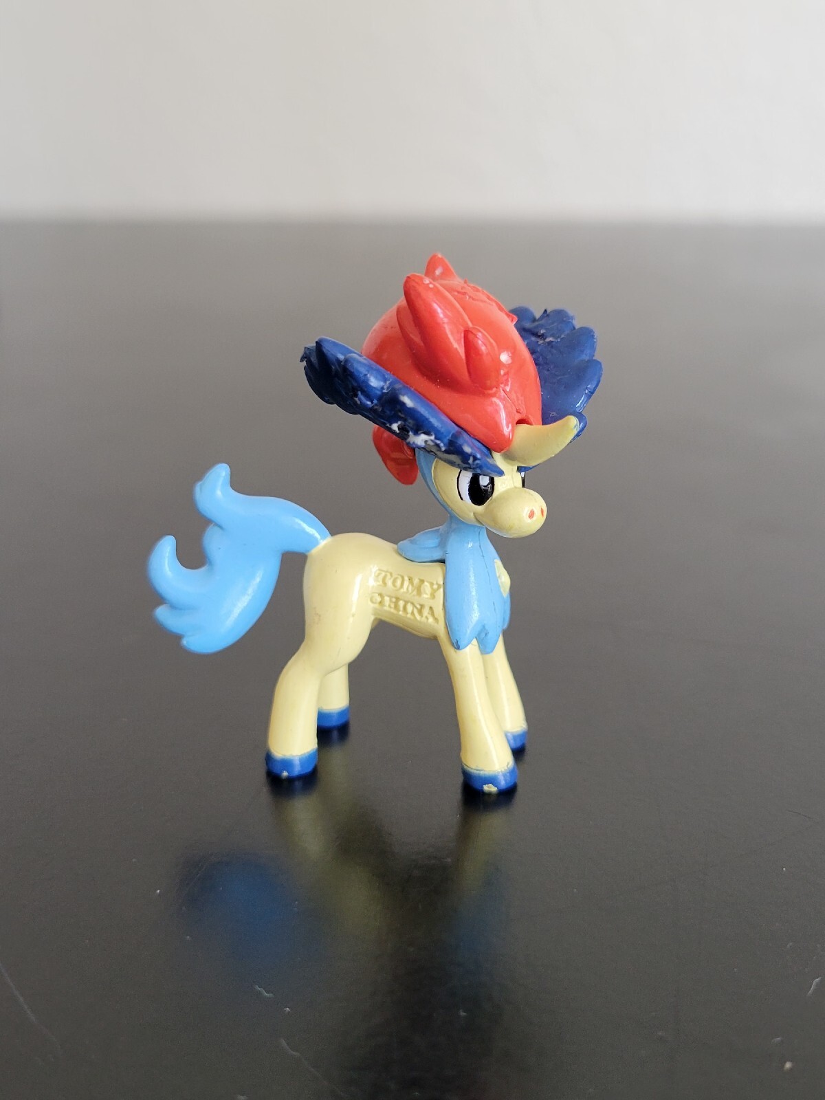 KELDEO Pokemon TOMY Figure loose Damage On Head