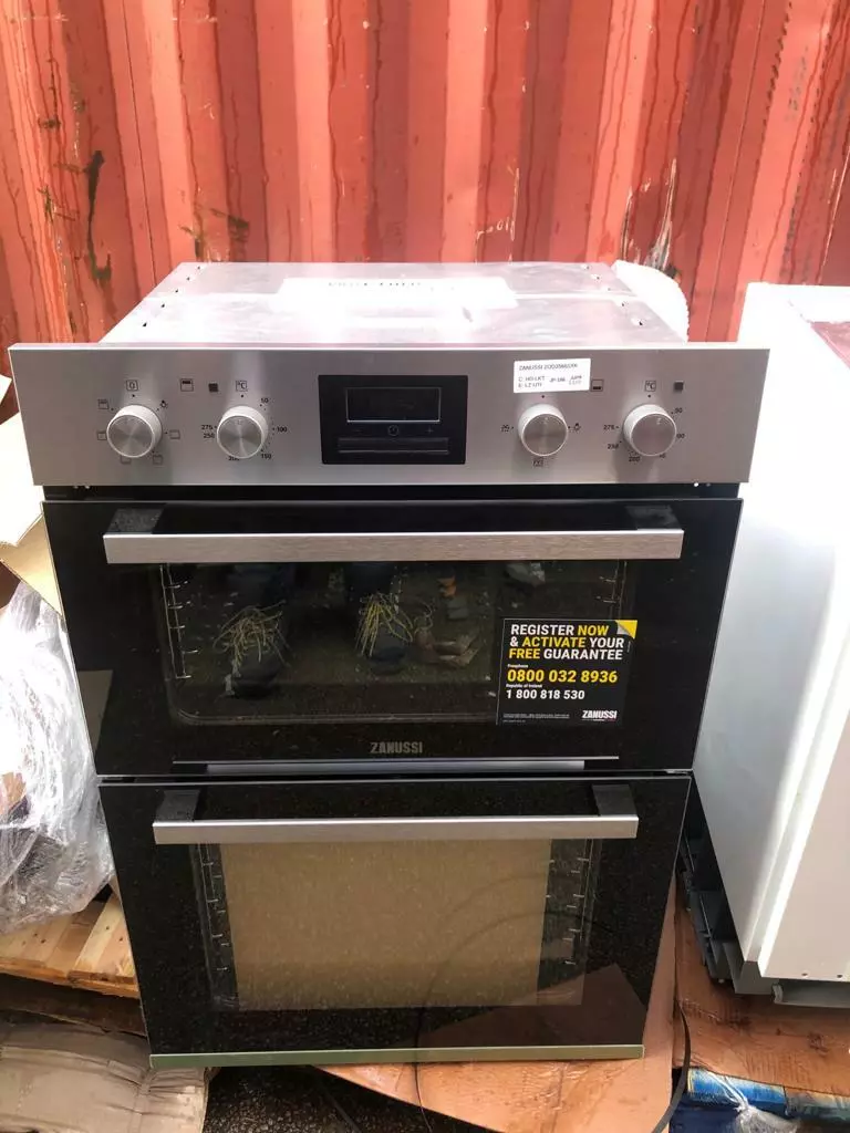 Double oven online zanussi