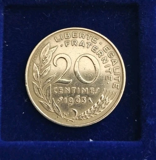 Lot De 100 Pièces De 20 Centimes Marianne + 1 Pièce 50 Centimes (1962,63) – Bronze-Alu, TTB