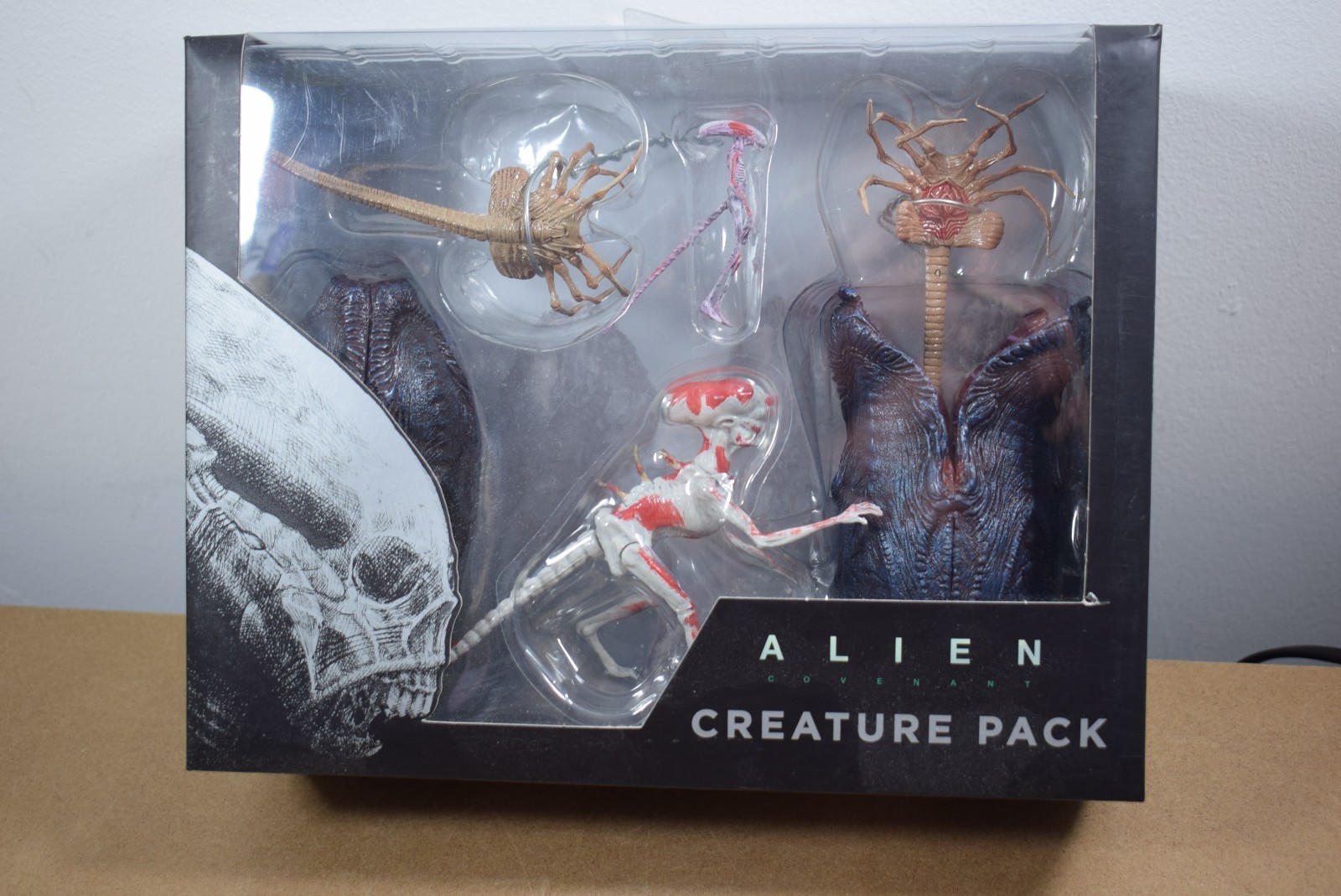 GENUINE NECA ALIEN COVENANT DELUXE CREATURE PACK - Facehugger, Eggs Chestbuster