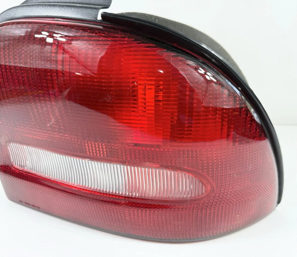 ¡Nuevo! Luz trasera derecha pasajero compatible con Dodge Neon 1995-1999 1215768 Foto 3 de 4