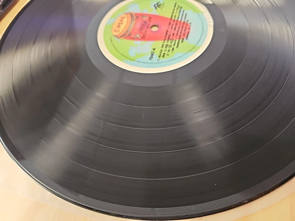 India LP “Dicen Que Soy” Venezuelan Press 1994 Marc Anthony - VG+ - Image 3 of 4