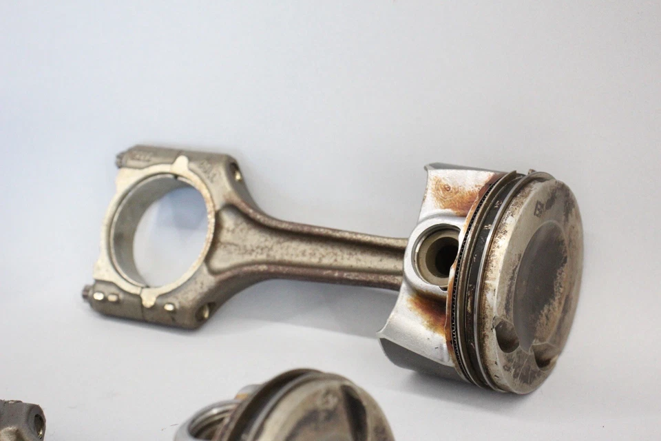 ✅ Juego de 4 pistones y bielas de motor Volkswagen Audi Q5 A4 2.0T 11-18 OEM Foto 3 de 4