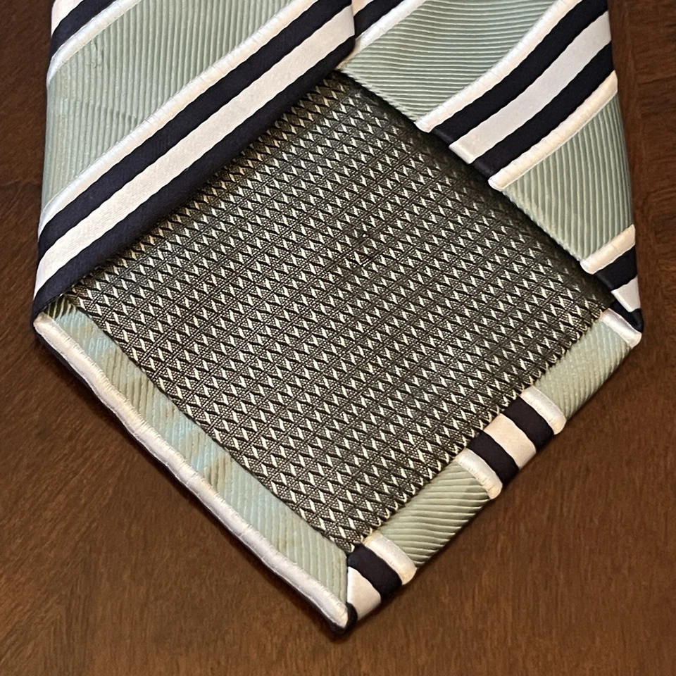 Зеленый мужской галстук ручной работы из полиэстера David Taylor Collection сделано в Китае - Изображение 2 из 4