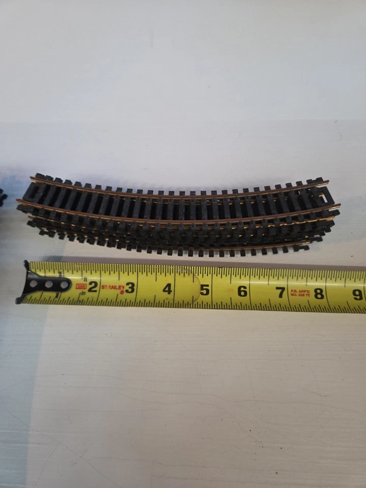 Lot Of 55 Pieces HO Gauge Atlas Snap Train Track, Curves. 45 Of 10", 10 Of 9" - Image 2 of 3