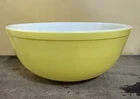 Vintage Pyrex Yellow Primary Colors 4 Quart Mixing Bowl #404