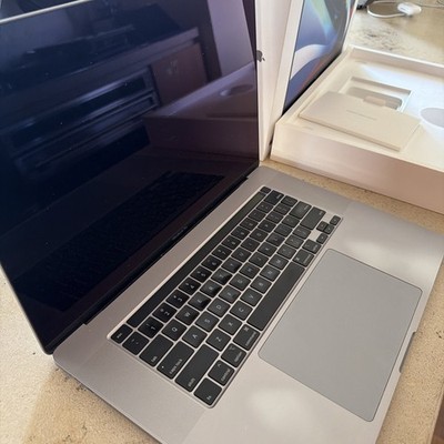Apple MacBook Pro 16'' (512GB, Intel i7, 2.6 GHz, 16 GB) - Space Gray -MVVJ2LL/A