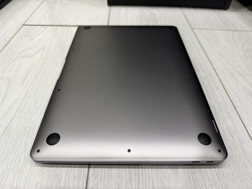 Apple MacBook Air Retina 13.3" 2020 512GB SSD 8GB Ram 1.2GHz Core i7 Space Grey - Afbeelding 10 van 16