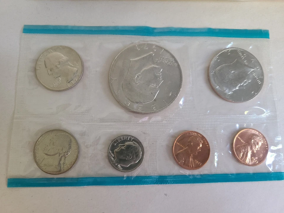 U.S. Mint 13-Coin Uncirculated Set 1973 - Denver & Philadelphia Mints + 1c S Min - Image 2 of 4