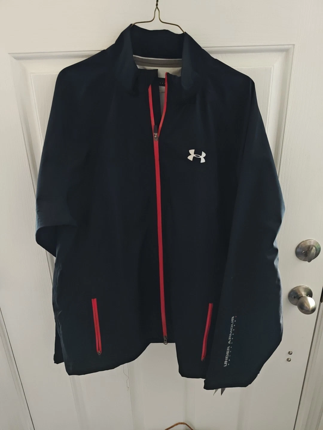 NWT Under Armor Golf Storm Gear Waterproof Jacket Navy Large MSRP $149
Opens in a new window or tab