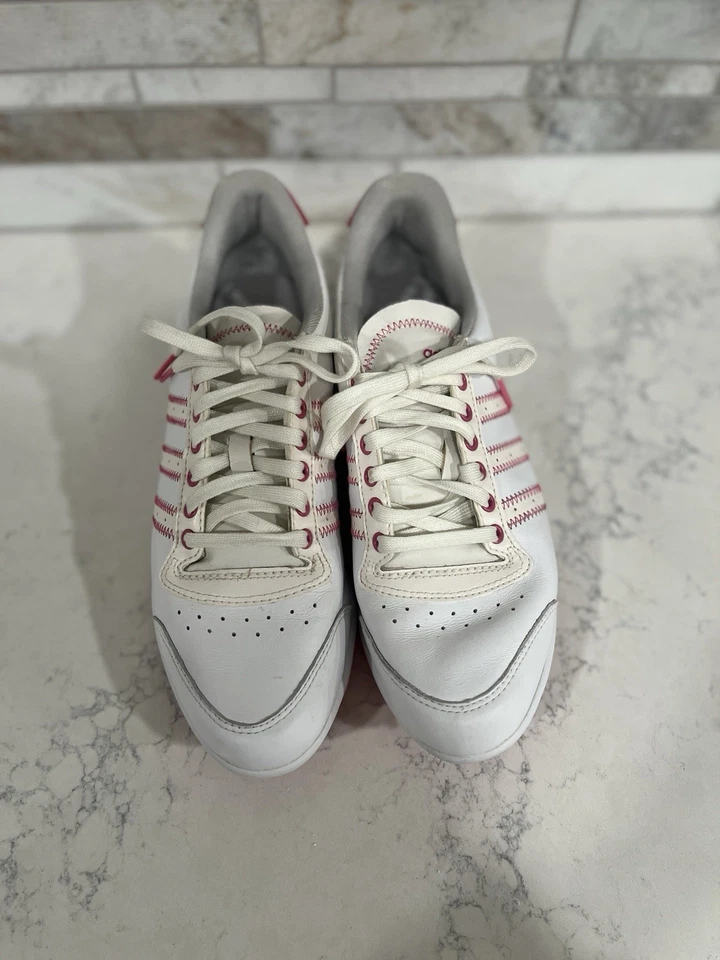 Adidas Zapatos de Golf Tenis de Cuero Blanco y Rosa para Damas Talla 7 Sin Picos Foto 2 de 4