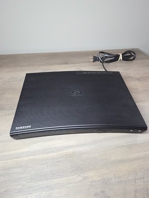 Samsung BD-J5700 Blu-Ray DVD Wi-Fi Streaming Player HDMI No Remote Tested 