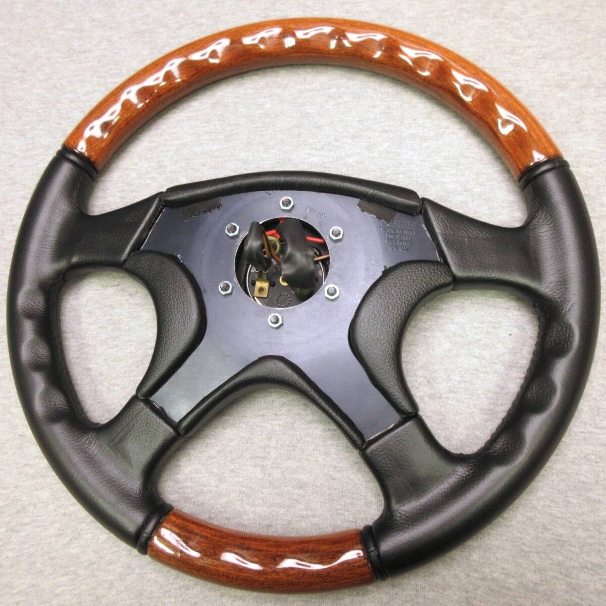 MOMO Olympic III Steering Wheel 360mm Wood Leather JDM Vintage