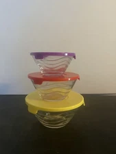 Glass Nesting Bowls With Colored Plastic Lids Set Of 3 Bowls And 3 Lids
