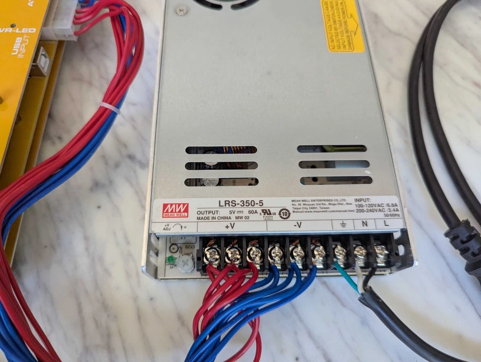 Hub/carregador de alta velocidade USB 2.0 49 portas grau industrial com fonte de alimentação 300W - Imagem 3 de 3