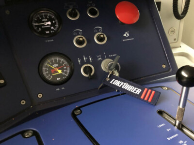 Lokführer Schlüsselanhänger - Blau/Weiß/Rot Mit 3 Streifen