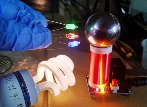 Klein Tesla Coil Diy Kit Lötpraxis für Anfänger Wissenschaft Physik Spielzeug - Picture 6 of 6