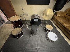 drum kit (session Pro) Used With Small Crack In One Drum