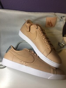 blazer low se