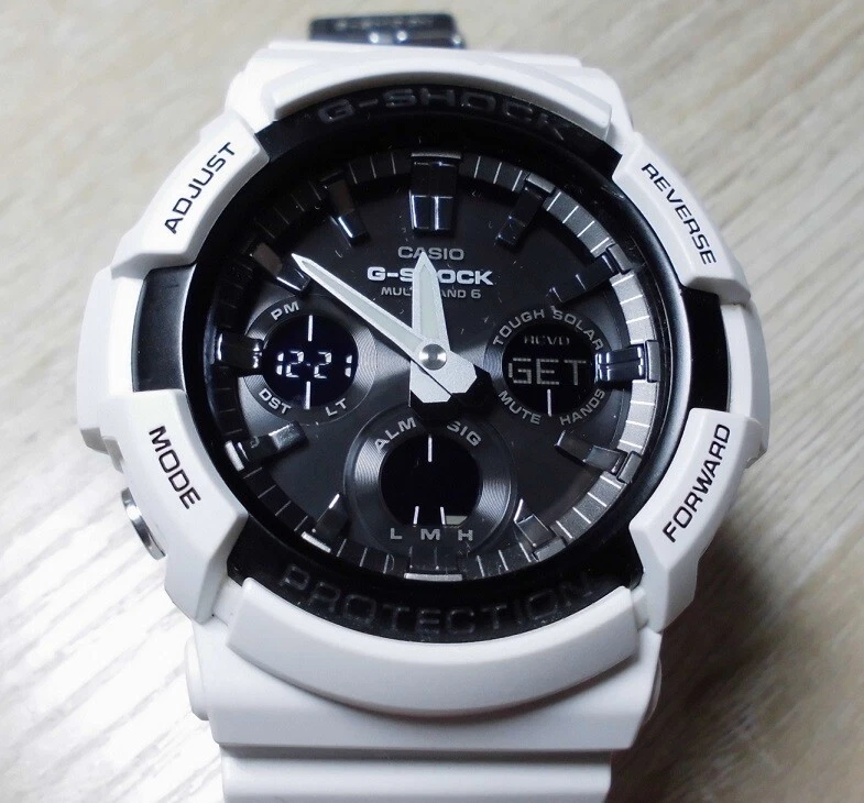 G-SHOCK GAW-100B-7AJF Radio Solar Multiband 6 Analog White Black Casio