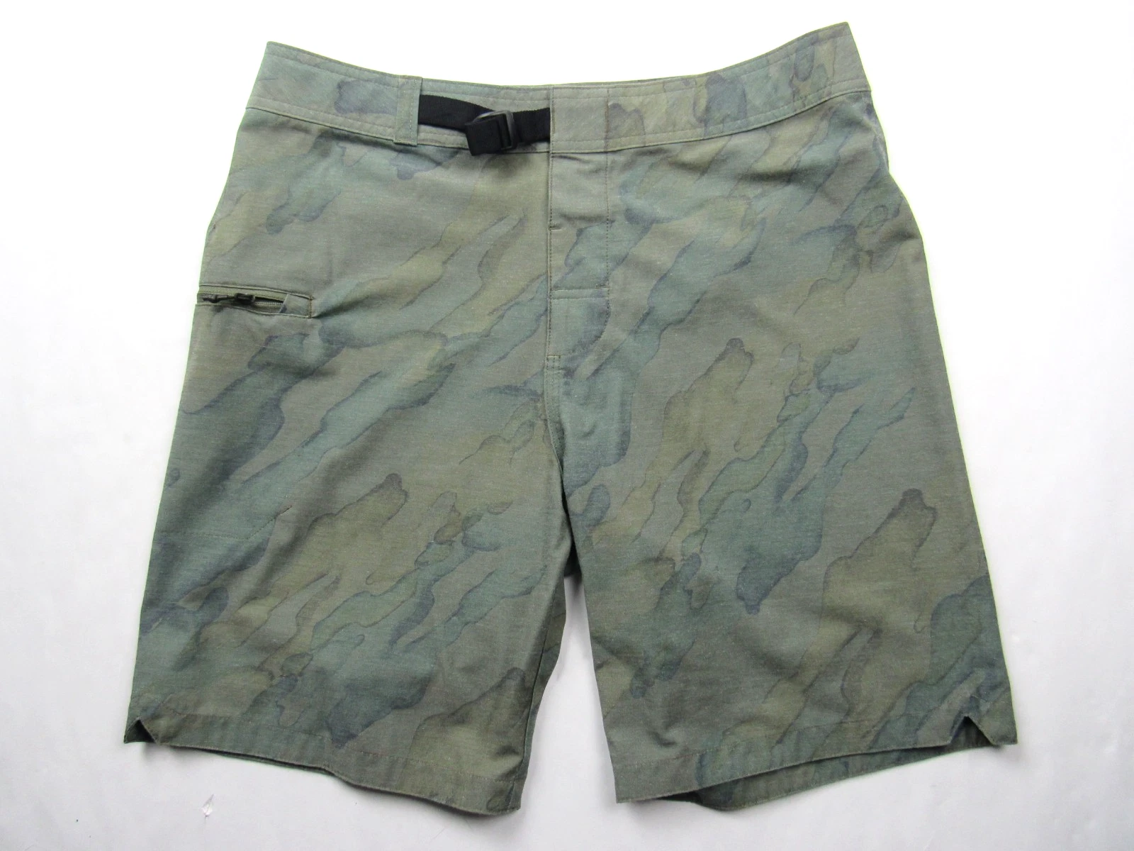 PRANA Men's Rock Shock Boardshort Camo Green Size 30 / 8" Inseam Camouflage