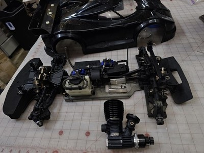 Hong Nor X3 GT 1/8 Nitro RC Car Chassisw/ .28  Picco Engine  Body