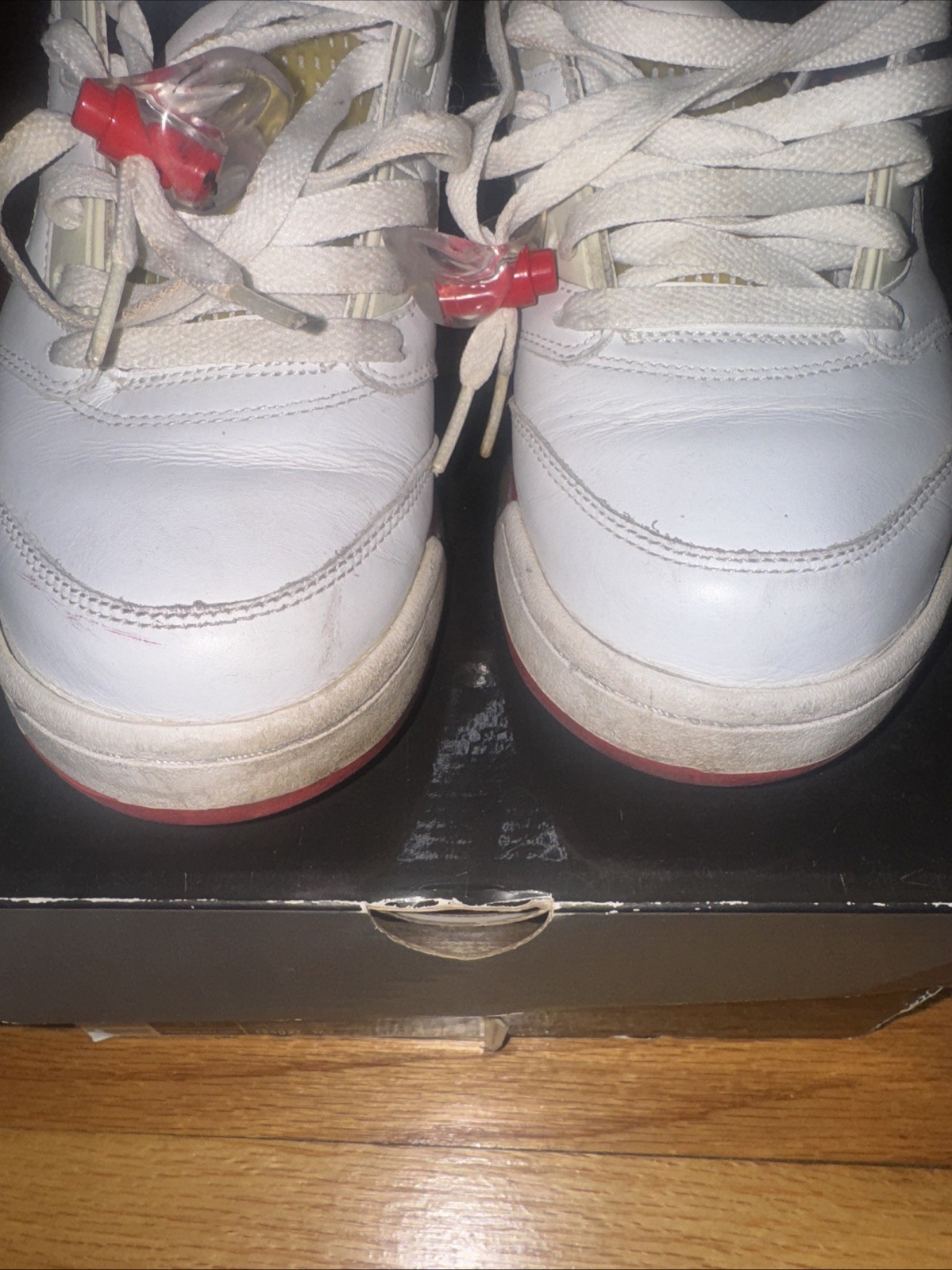 Size 8.5 - Nike Air Jordan 5 Retro 2006 Fire Red Jumpman 23 Sneakers Beaters