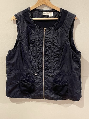 Chicos Women’s Vest Active Navy Blue Zip Up Pockets Zenergy Size 3 Large