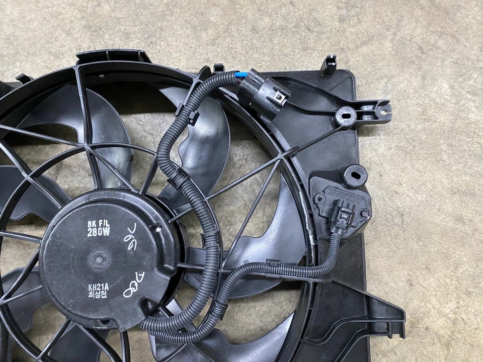 2011-2017 Hyundai Veloster Radiator Cooling Fan Motor Assembly 25380-2V700 OEM  Foto 4 de 4