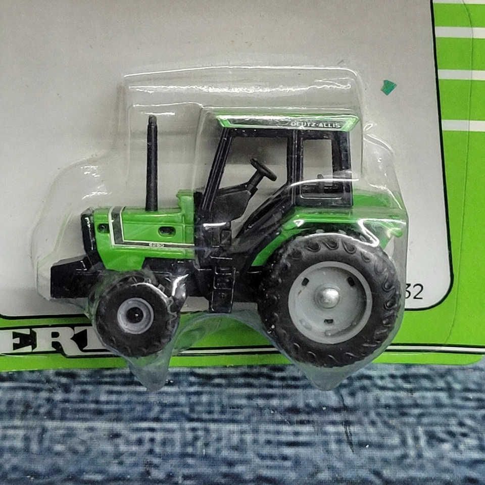 Vtg 1989 Ertl Farm Machines 1/64 Deutz-allis 6260 4wd tractor w/front sealed - Image 4 of 4