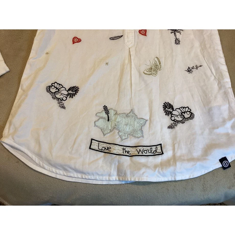 Desigual White Tunic Shirt, 6 button enclosure, Embroidered, Girl's Size 11/12 - Image 2 of 4