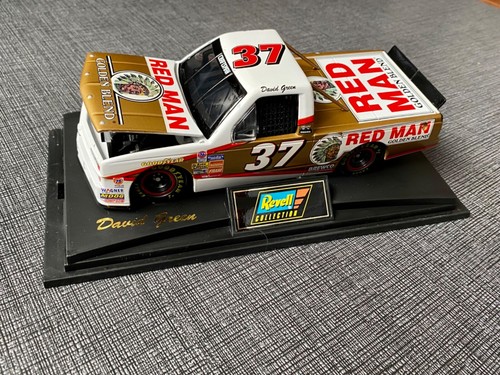 #37 DAVID MARK GREEN RED MAN GOLDEN BLEND SUPERTRUCK 1997 REVELL 1:24 DIECAST - Picture 2 of 6