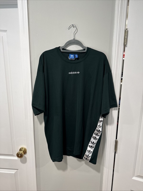 Men’s Adidas Lifestyle T-Shirt Green Size XL 100% Polyester