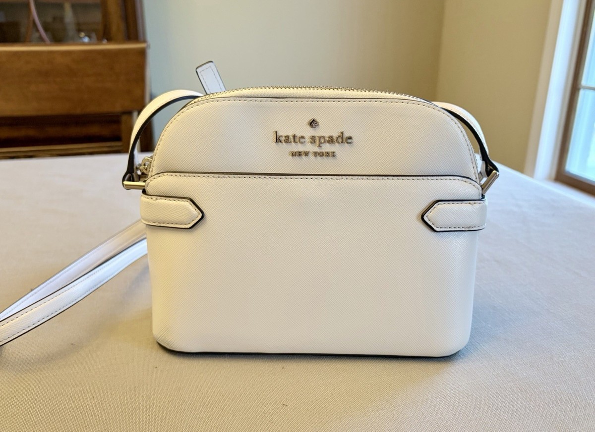 カートラベル⑧ Kate Spade New York Dome Staci Crossbody Saffiano Leather Purse In