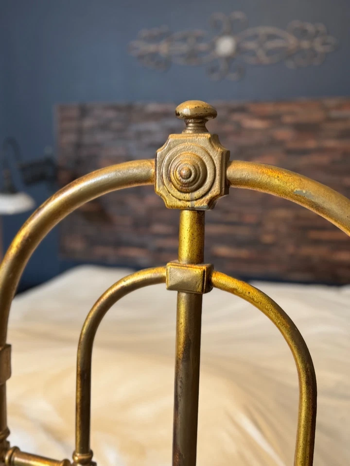 Italian Hollywood Regency Gold Gilt Iron King Headboard - Image 4 of 4